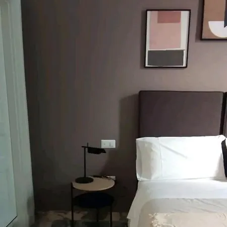 Bed & Breakfast Casa Fanzago 4*